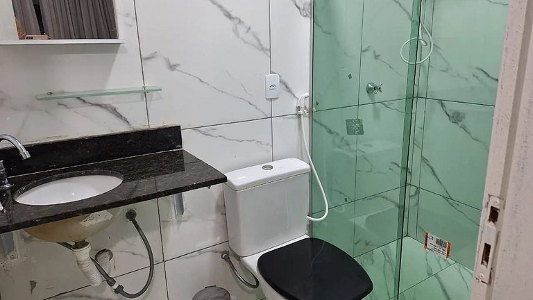 Alexania Casa Beira do Lago Piscina Churrasqueira