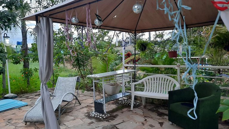 Alexania Casa Beira do Lago Piscina Churrasqueira