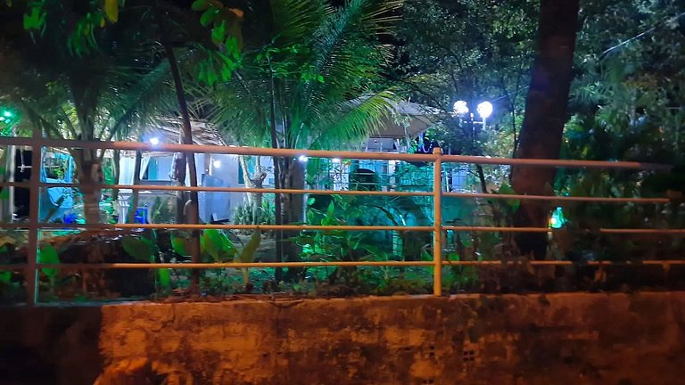 Alexania Casa Beira do Lago Piscina Churrasqueira