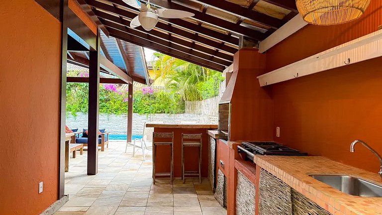 Barra do Una Excelente Casa com Piscina, e Sauna