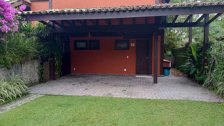 Barra do Una Excelente Casa com Piscina, e Sauna