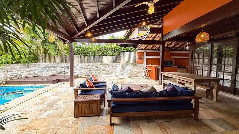 Barra do Una Excelente Casa com Piscina, e Sauna