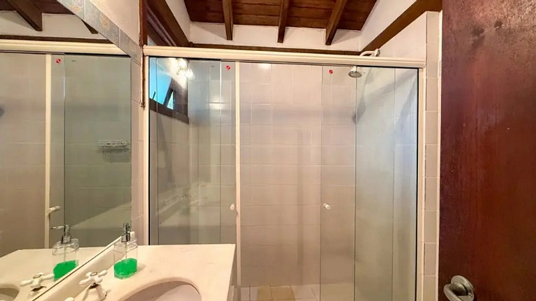 Barra do Una Excelente Casa com Piscina, e Sauna