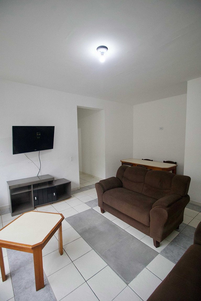 Guarujá: Apto p/ 6, Perto da Praia Pitangueiras