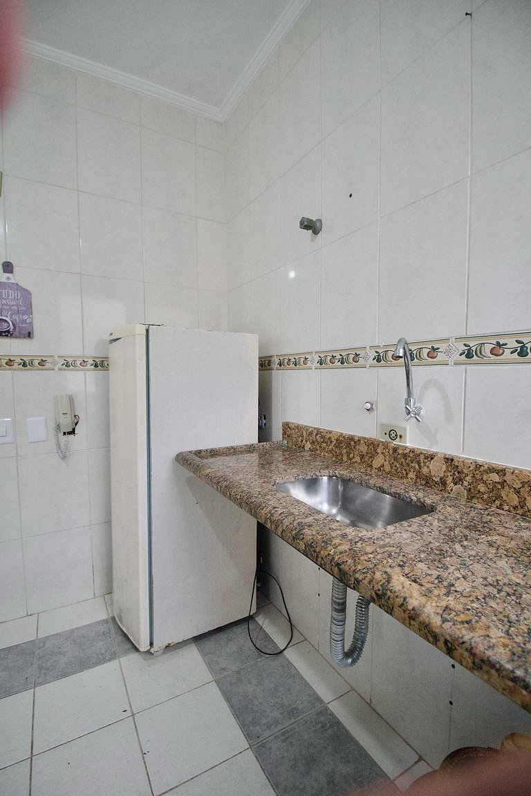 Guarujá: Apto p/ 6, Perto da Praia Pitangueiras