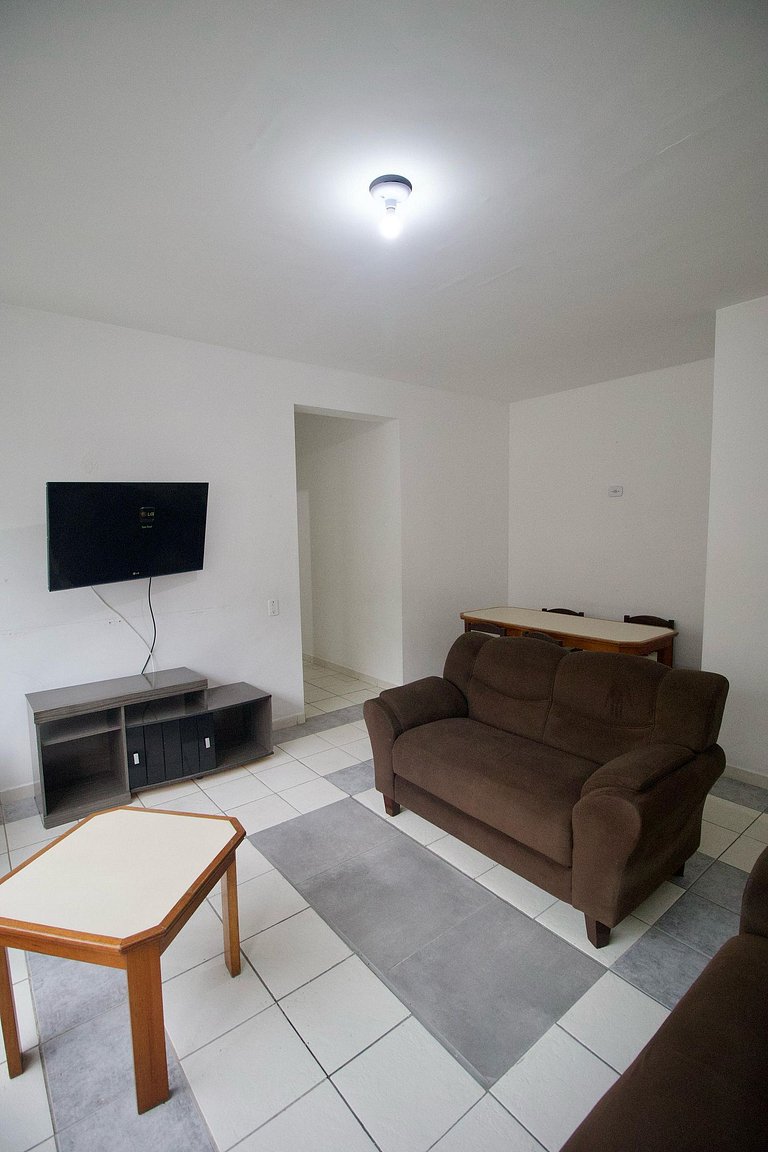 Guarujá: Apto p/ 6, Perto da Praia Pitangueiras