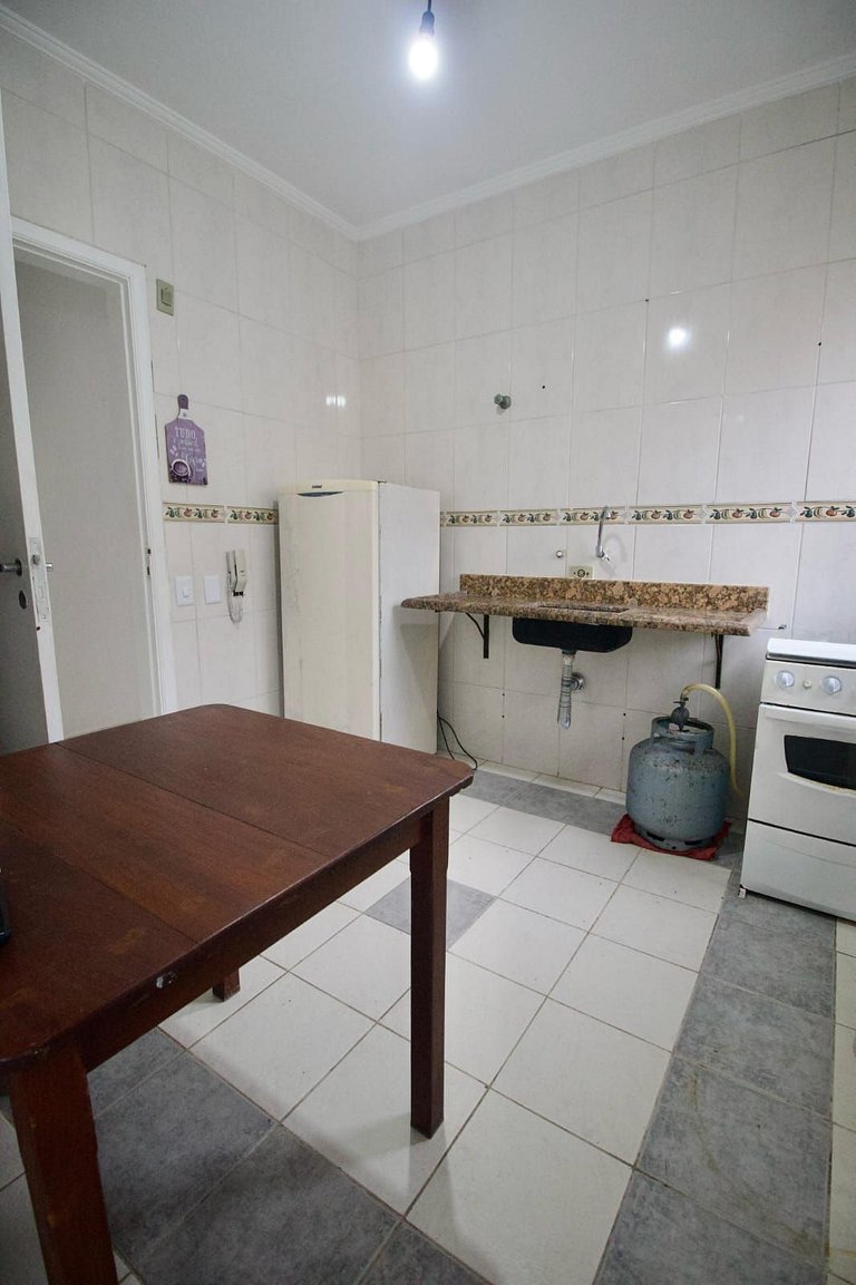 Guarujá: Apto p/ 6, Perto da Praia Pitangueiras