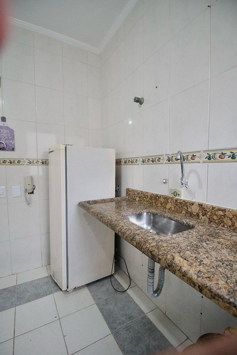 Guarujá: Apto p/ 6, Perto da Praia Pitangueiras