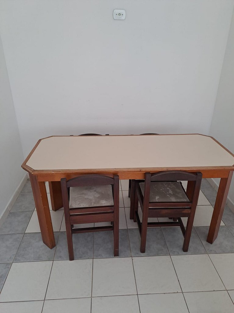 Guarujá: Apto p/ 6, Perto da Praia Pitangueiras