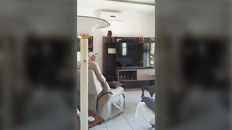 Caraguatatuba: Churrasqueira e Ar Condicionado