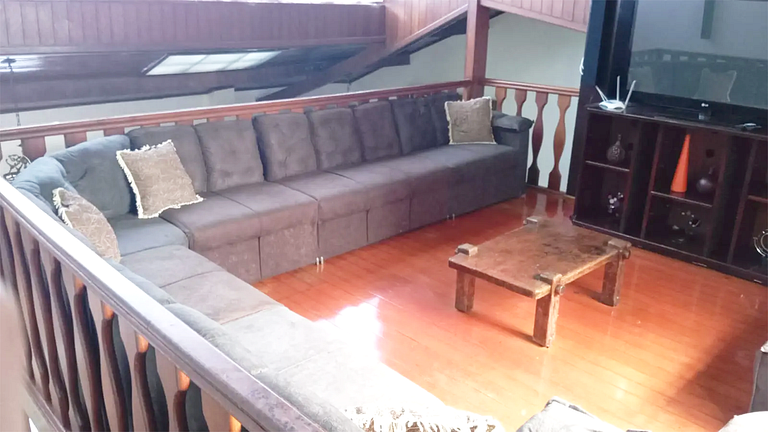 Conforto em Juquitiba: Piscina e Lago para Pesca