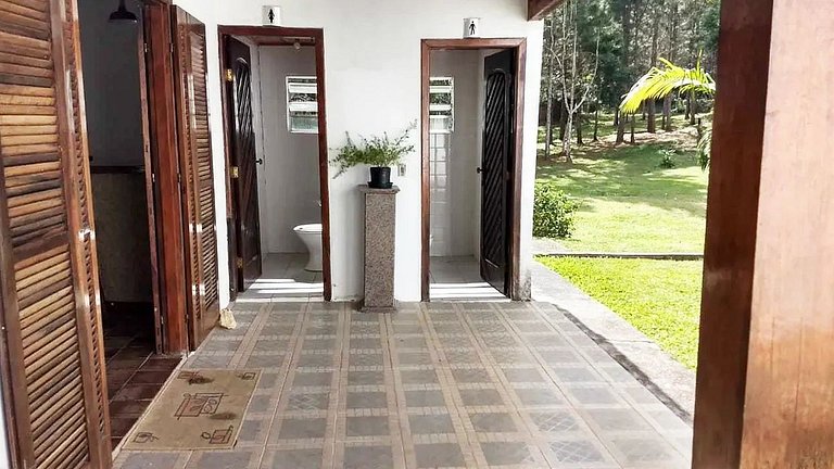 Conforto em Juquitiba: Piscina e Lago para Pesca