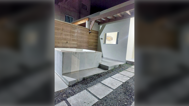 Praia Grande ES :Vista Mar Jacuzzi e Churrasqueira