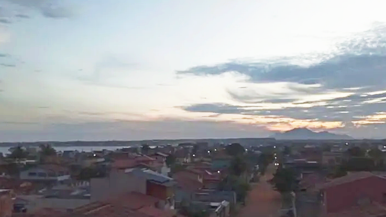 Praia Grande ES :Vista Mar Jacuzzi e Churrasqueira