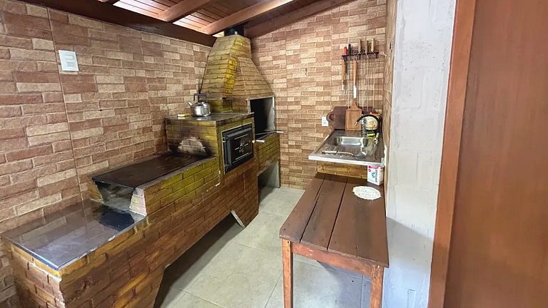 Refúgio Diferenciado na Serra Jacuzzi, Rio em SC