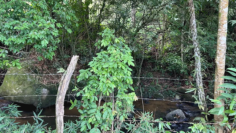 Refúgio Diferenciado na Serra Jacuzzi, Rio em SC