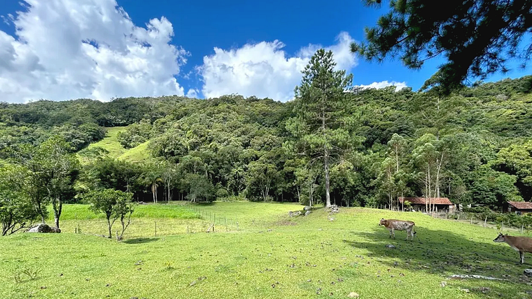 Refúgio Diferenciado na Serra Jacuzzi, Rio em SC