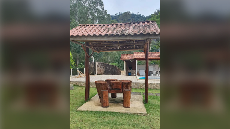 Santa Teresa/ES: Sítio com Churrasqueira e Piscina