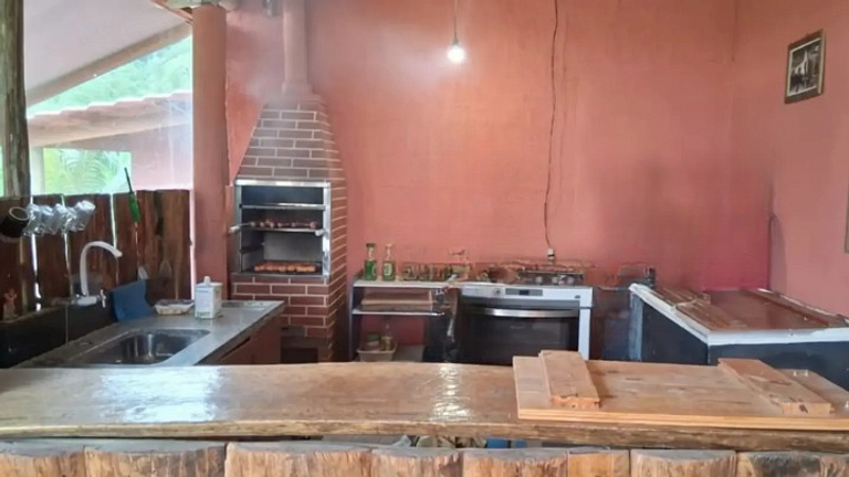 Monteiro Lobato Refúgio na Natureza Churrasqueira