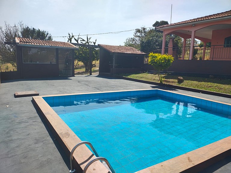 Seu Refúgio em Ribeirão – Espaço e Conforto!