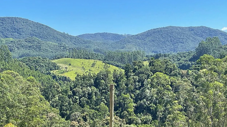 Cabana com Vista Montanha e Rio Capivari