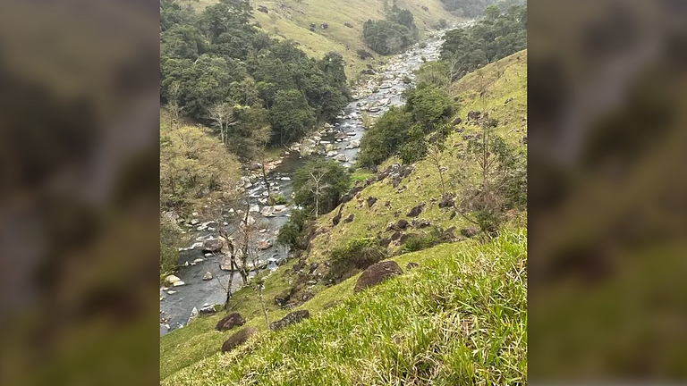 Cabana com Vista Montanha e Rio Capivari