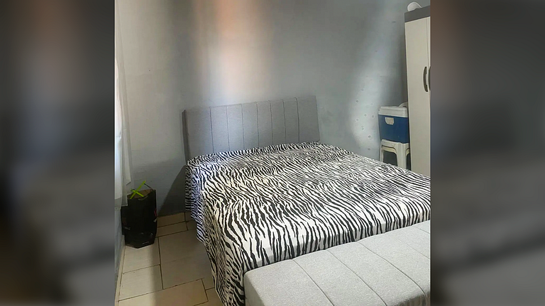 Refúgio em Serra Azul MG: Piscina e Churrasqueira