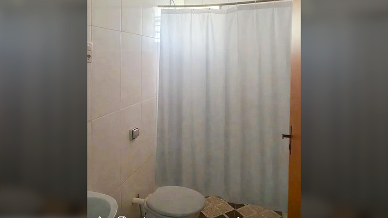 Refúgio em Serra Azul MG: Piscina e Churrasqueira