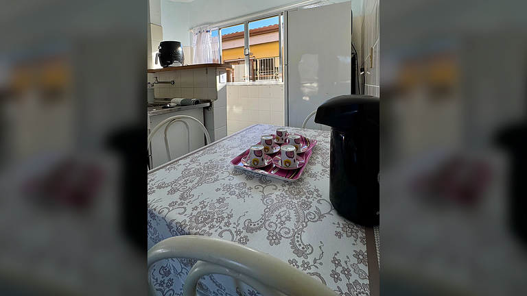 Ubatuba: Apto Perto do Mar e Comércio