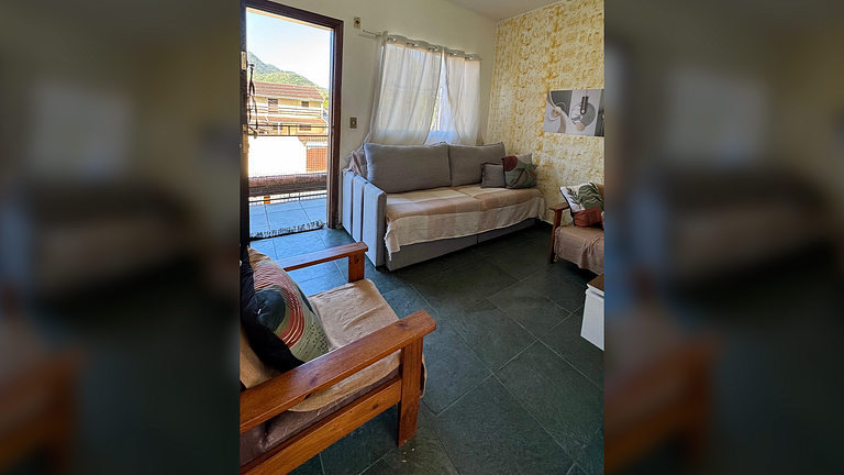 Ubatuba: Apto Perto do Mar e Comércio