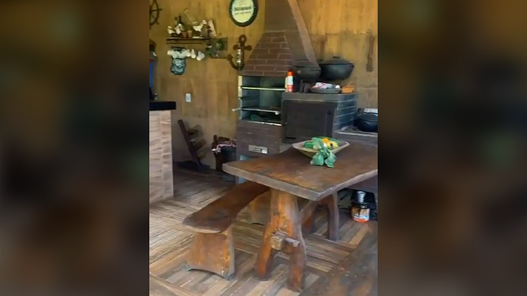 Casa Perto do Mar com Piscina e Churrasqueira