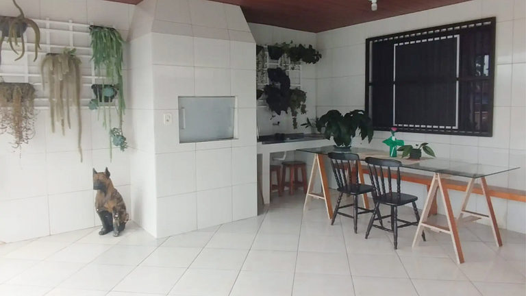 Barra do Sul: Casa completa com Churrasqueira