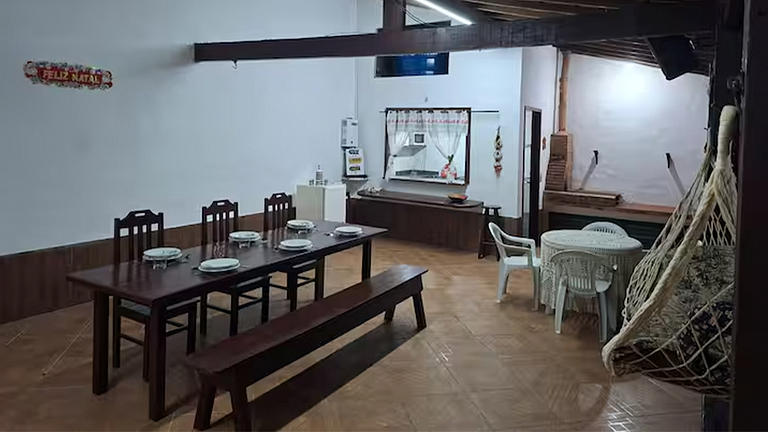 São Pedro da Aldeia: Casa Ampla c/ Piscina e BBQ