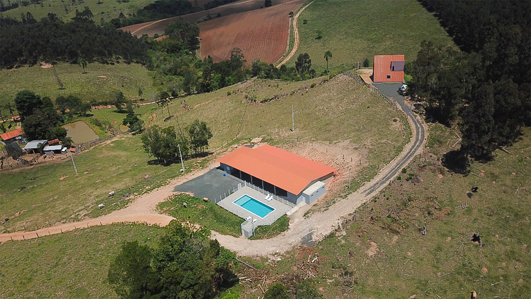 Jaguariaíva: Chalé no Sítio c/ Sala de Jogos