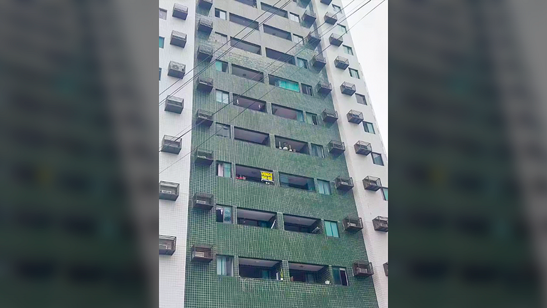 Recife Pina: Apto 100m da Praia - Piscina Garagem