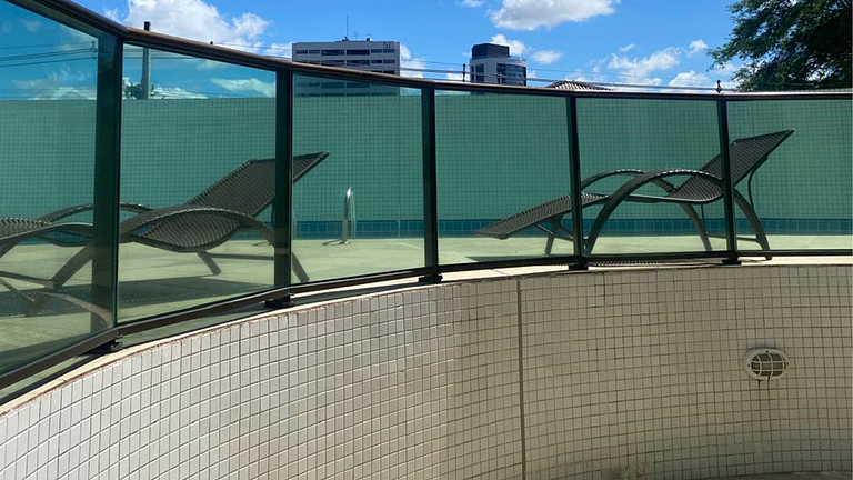 Recife Pina: Apto 100m da Praia - Piscina Garagem
