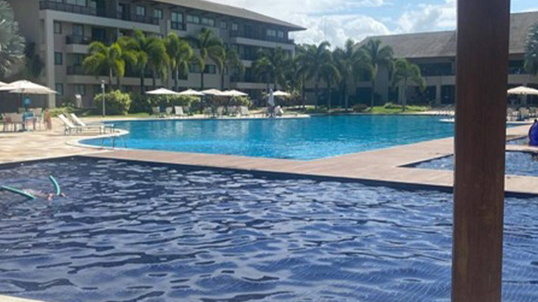 Muro Alto: Resort Pé na Areia p/ 7 Hóspedes