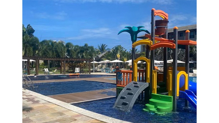 Muro Alto: Resort Pé na Areia p/ 7 Hóspedes