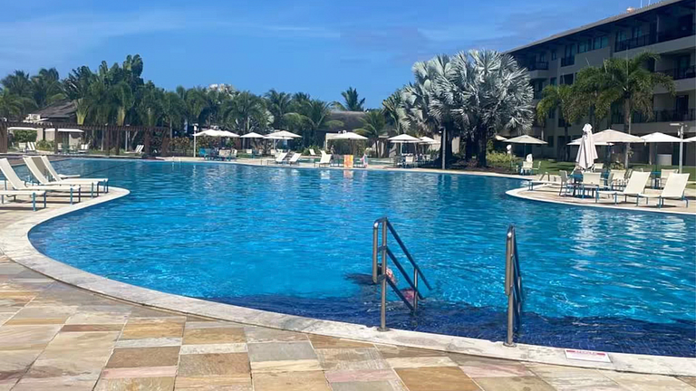 Muro Alto: Resort Pé na Areia p/ 7 Hóspedes