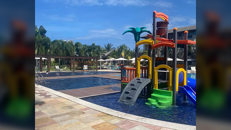 Muro Alto: Resort Pé na Areia p/ 7 Hóspedes