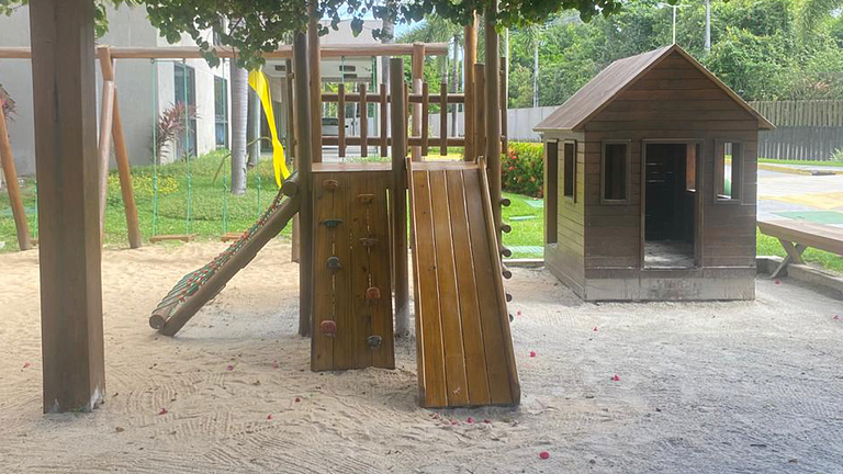 Muro Alto: Resort Pé na Areia p/ 7 Hóspedes