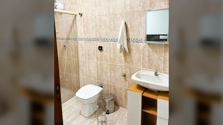 Casa Bella Atibaia: Piscina c/ Hidro e Sinuca