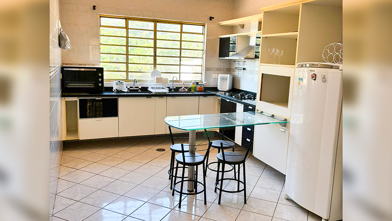 Casa Bella Atibaia: Piscina c/ Hidro e Sinuca