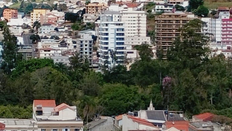 São Lourenço: Casa c/ Piscina, Wi-Fi e Garagem