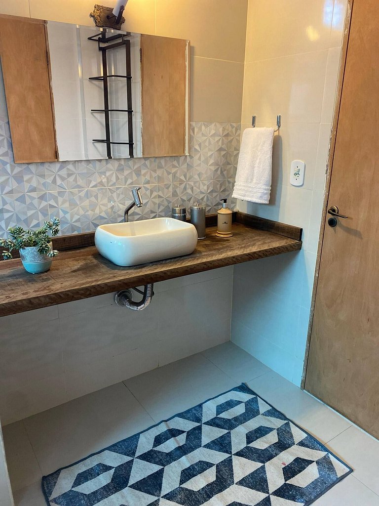 São Lourenço: Casa c/ Piscina, Wi-Fi e Garagem