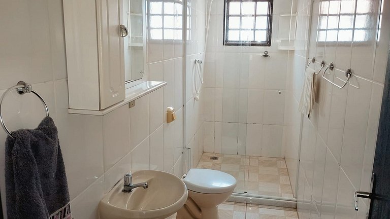 São Lourenço: Casa c/ Piscina, Wi-Fi e Garagem