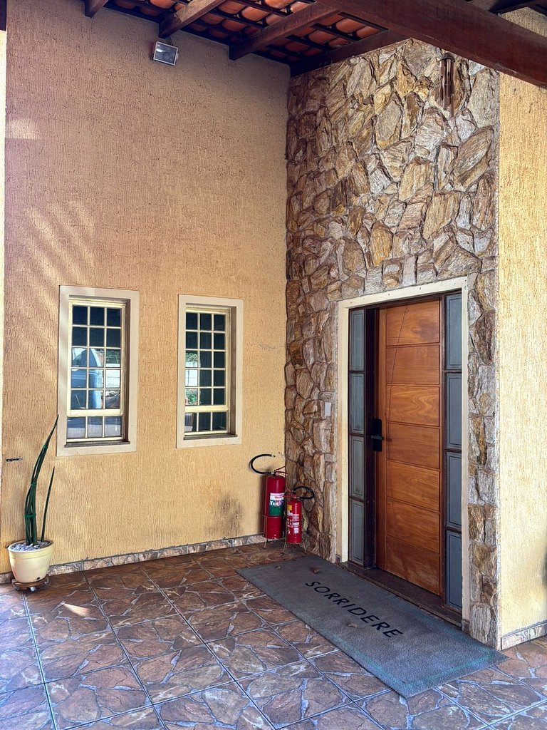 Casa Bella Atibaia: Piscina c/ Hidro e Sinuca