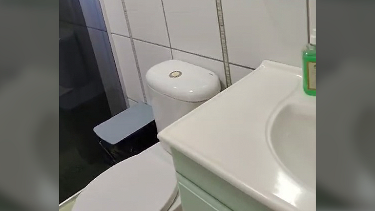 Embu-Guaçu: Refúgio Piscina Campo de Futebol