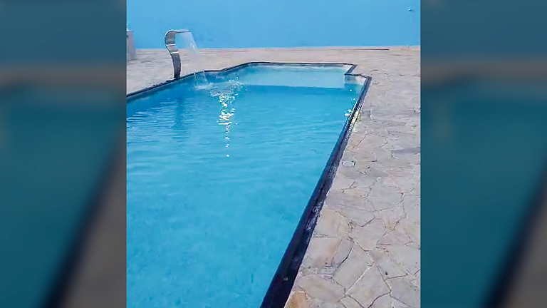 Embu-Guaçu: Refúgio Gramado com Piscina