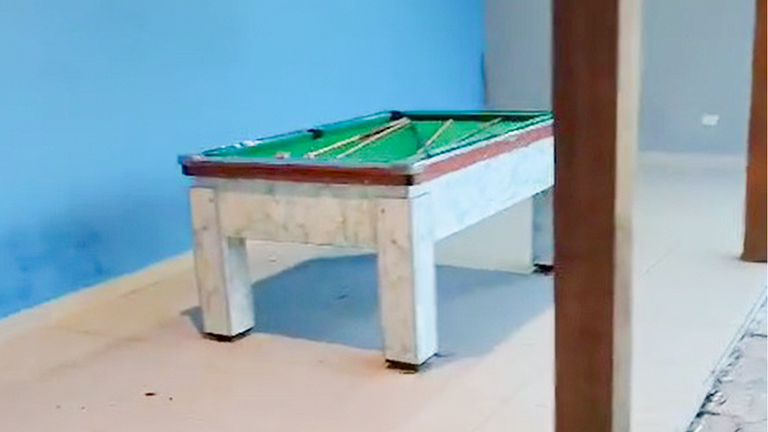 Embu-Guaçu: Refúgio Piscina Campo de Futebol
